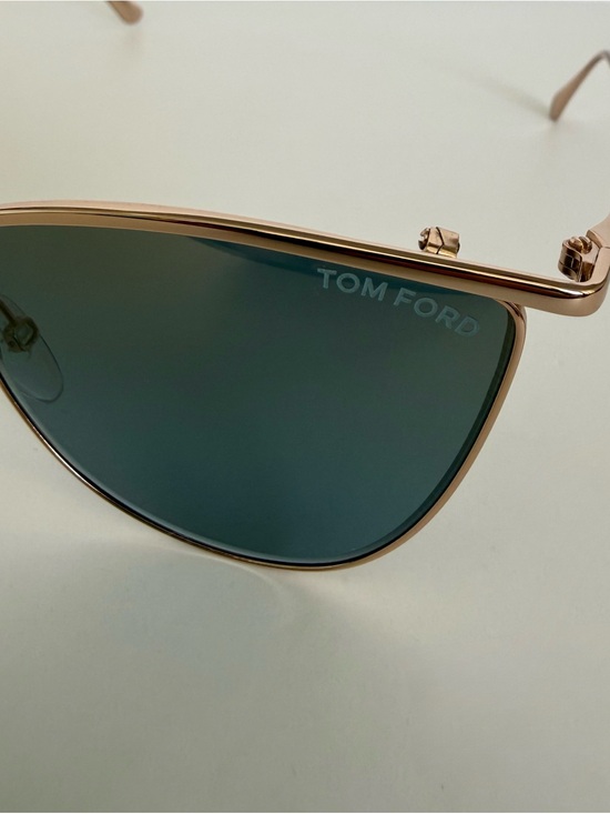 NEW!!! Tom Ford women sunglasses Veronica TF684 28W Authentic main image 5